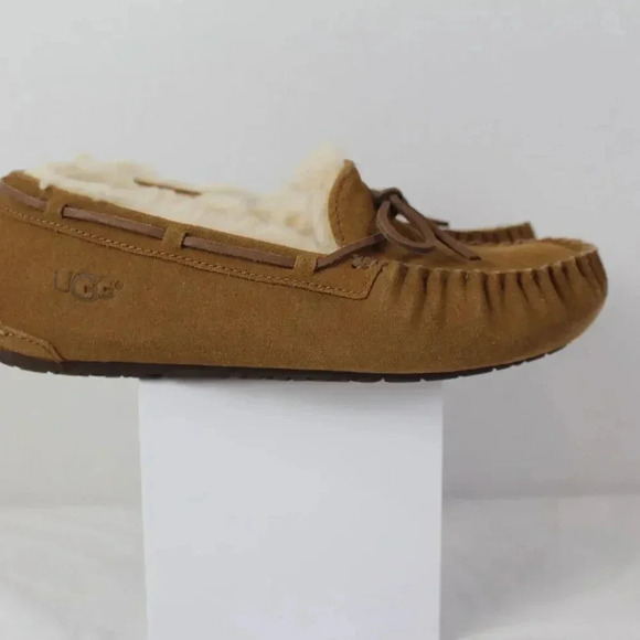 UGG ladies slippers size 5 - Picture 6 of 9